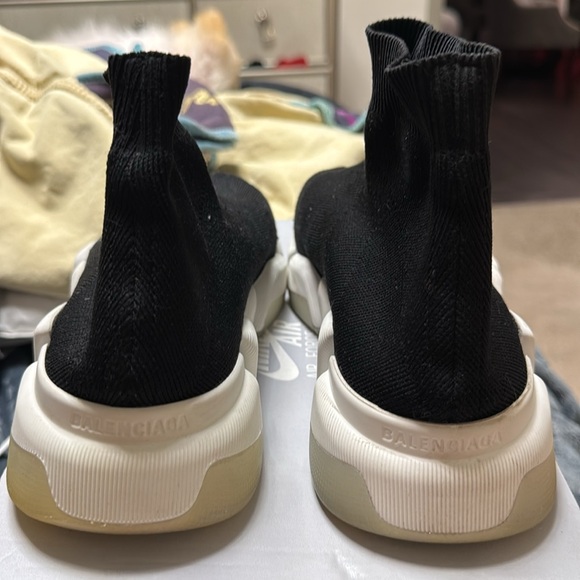 Balanciaga women’s 8 - Picture 3 of 5